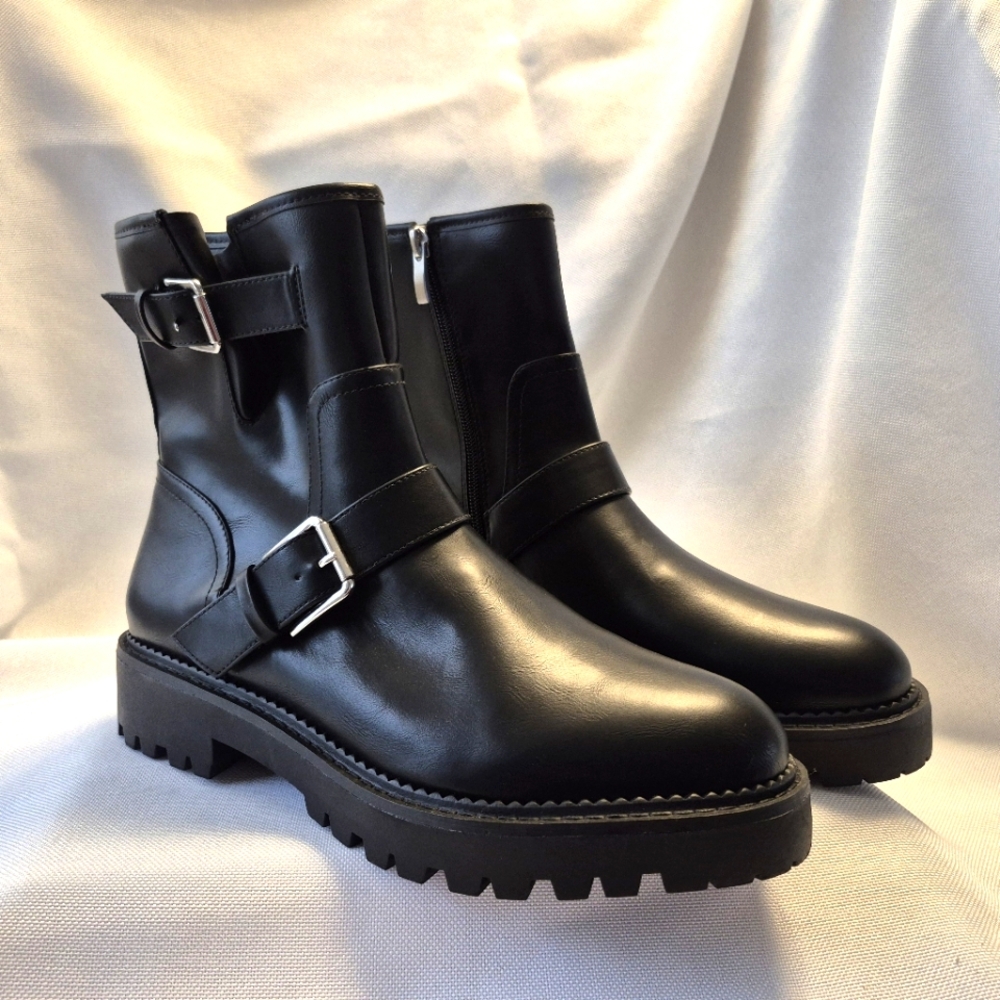 Macombs Water Resistant Moto Boot (Women)Nordstrom RACKWomen Sizes 9.5 BLACK